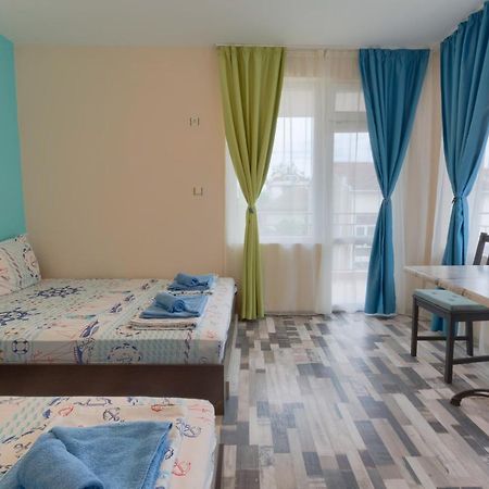 Kazlarov Guest House Kiten  Esterno foto