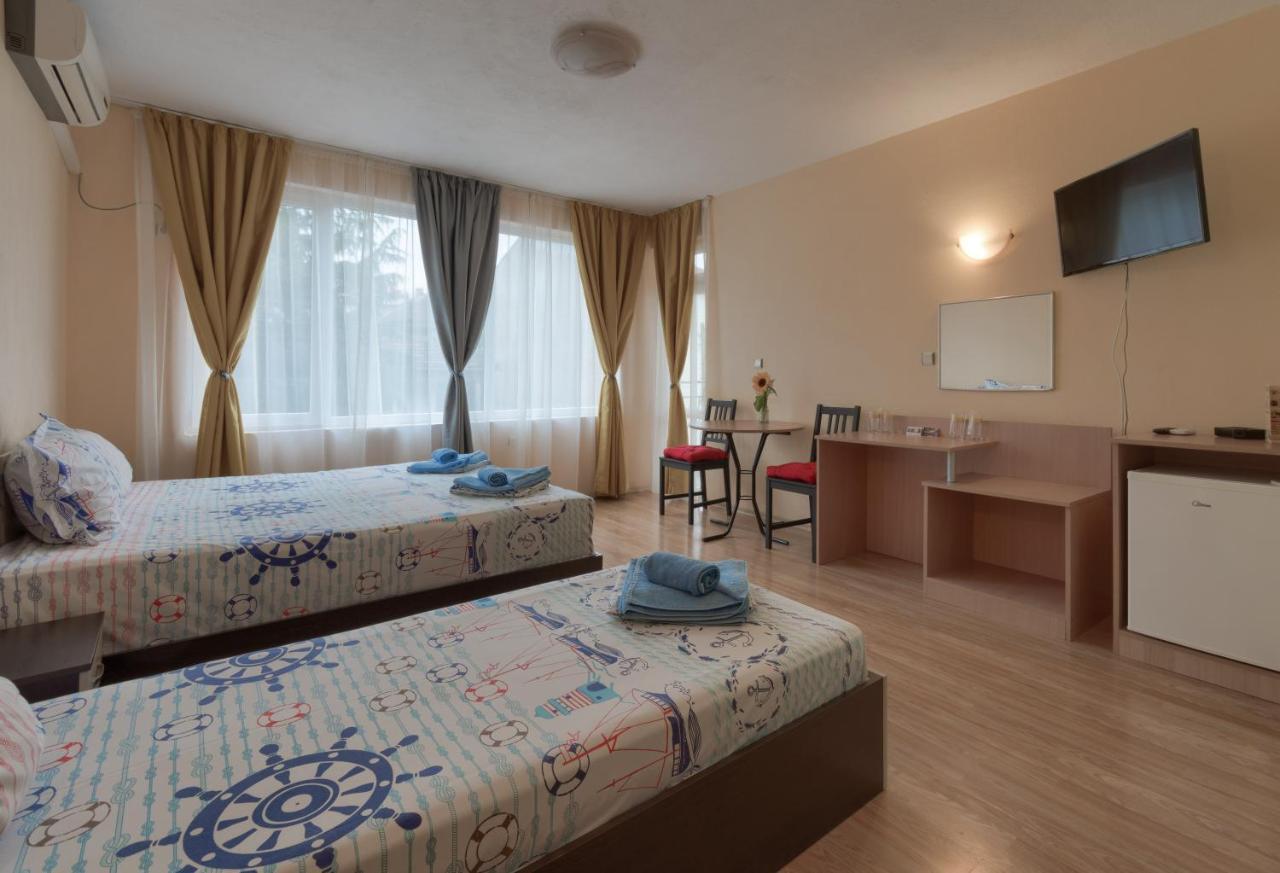 Kazlarov Guest House Kiten  Esterno foto