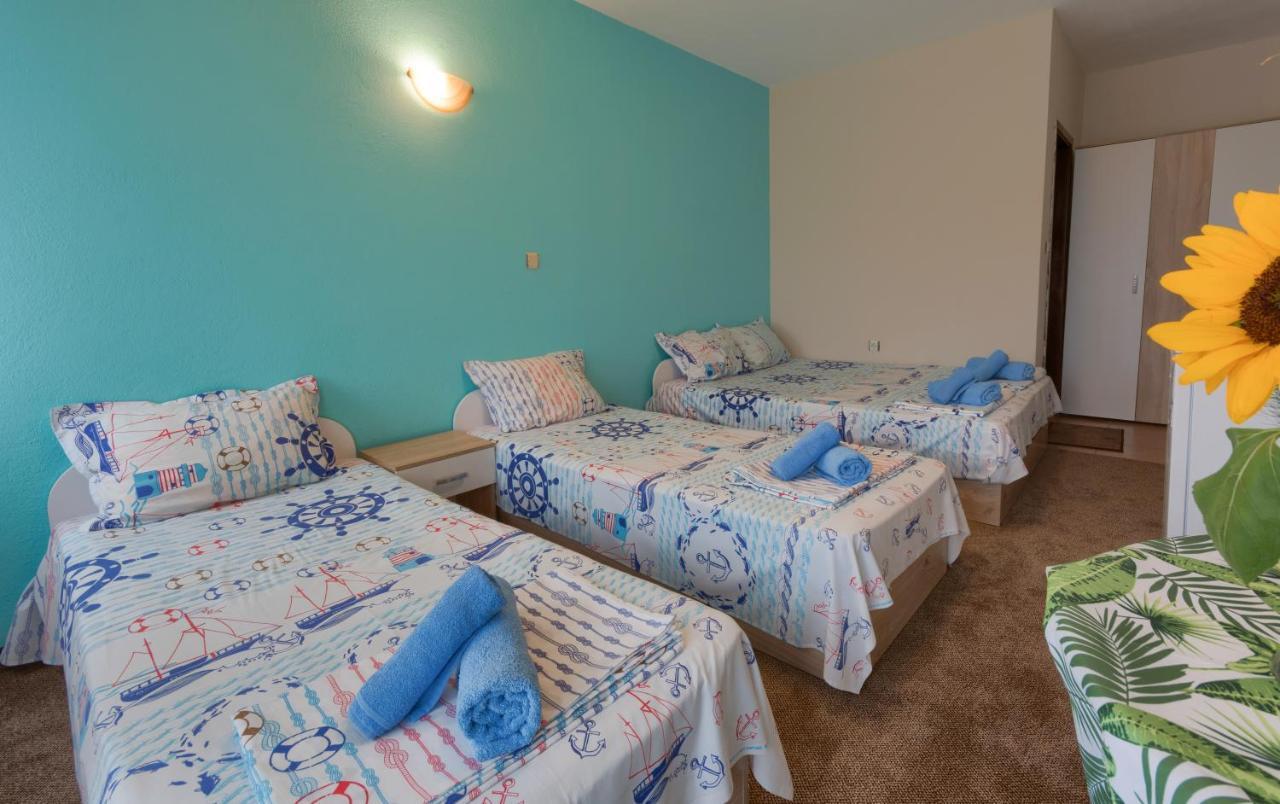 Kazlarov Guest House Kiten  Esterno foto