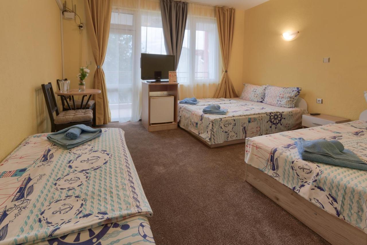 Kazlarov Guest House Kiten  Esterno foto