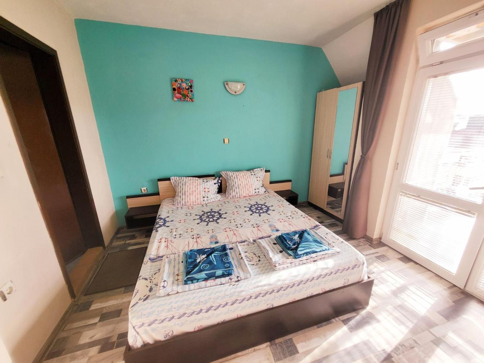 Kazlarov Guest House Kiten  Esterno foto