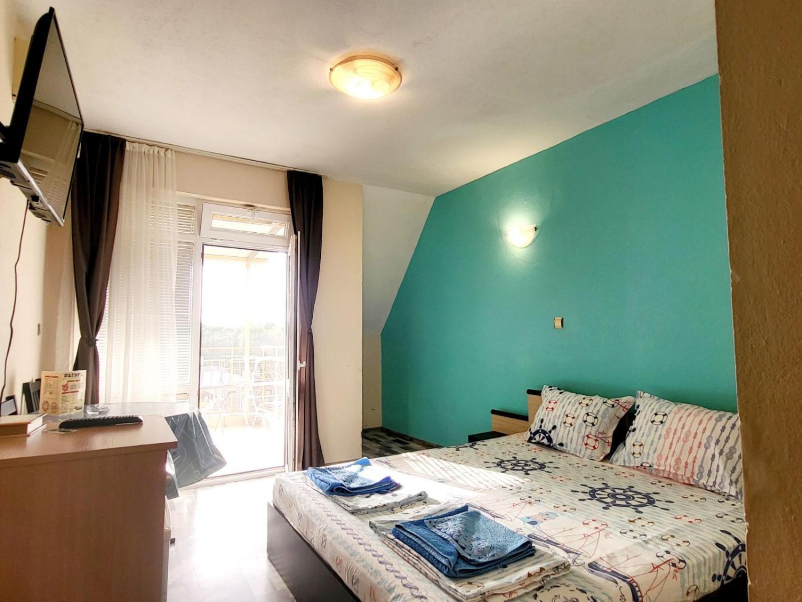 Kazlarov Guest House Kiten  Esterno foto
