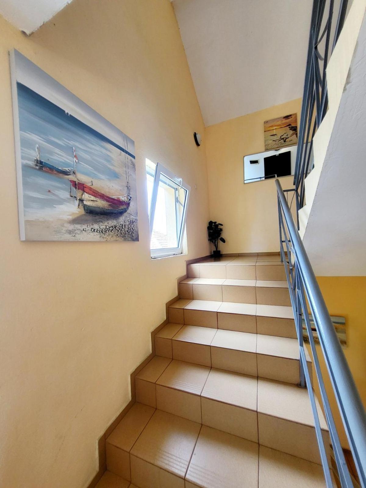 Kazlarov Guest House Kiten  Esterno foto
