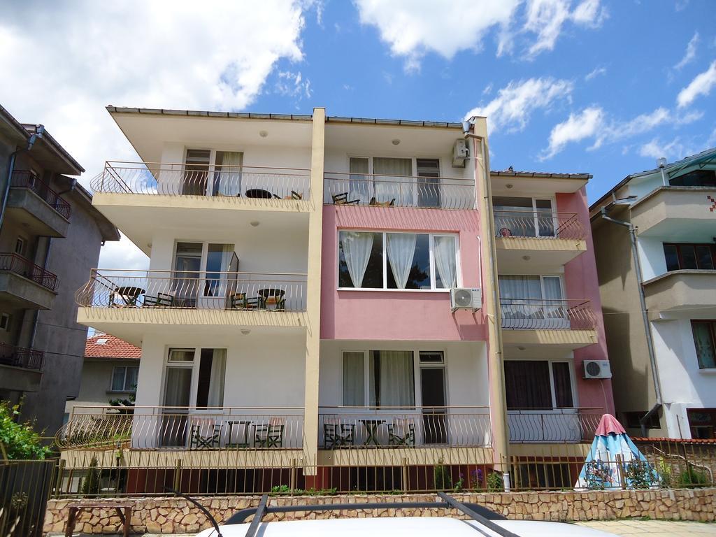 Kazlarov Guest House Kiten  Esterno foto